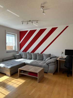 Sehr gepflegte 2 Zimmer EG-Wohnung mit Terrasse