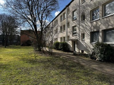 Wohn(t)raum: Sanierte 3-Zimmer-Wohnung mit Balkon