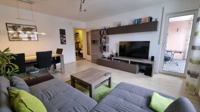 Moderne, helle 2-Zimmer-Wohnung mit Balkon und neuer Einbauküche in ruhiger Lage in Kempten.