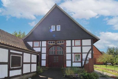 Denkmalgeschütztes EFH mit Gestaltungspotenzial in Vorstadtlage