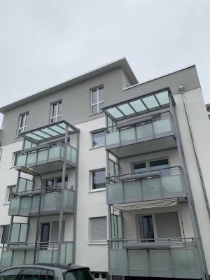 Neugebaute 4 Zimmer Wohnung mit großer Dachterrasse