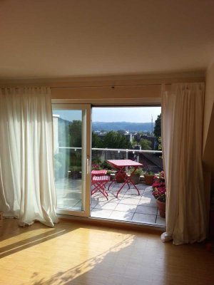 3 ZKB teilmöblierte Wohnung mit Südwestbalkon, Tiefgarage und Garten - exklusive Lage (zentrumsnah)