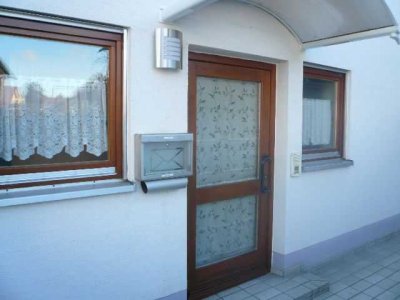 Barrierefrei! Vermietete 1,5 Zi-ETW im EG mit großer verglaster Südterrasse, mit Garage