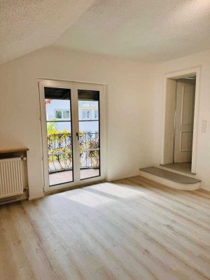 Erstbezug nach Sanierung! Charmante 1-Zimmer-Wohnung mit Gartenbonus und WEST-Balkon