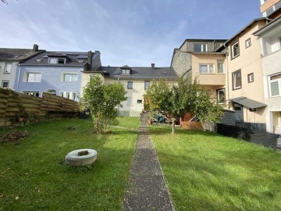 Idar-Oberstein: Großzügiges Reihenmittelhaus mit vermieteter Wohnung und großem Garten
