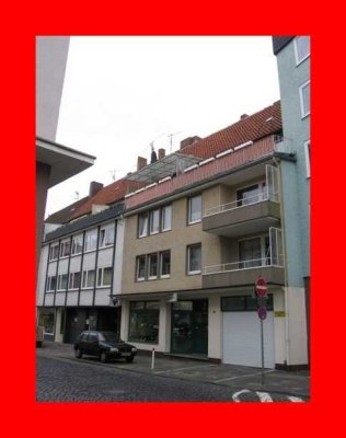 2 Zi.-Wohnung im Zentrum sucht nette Studenten WG