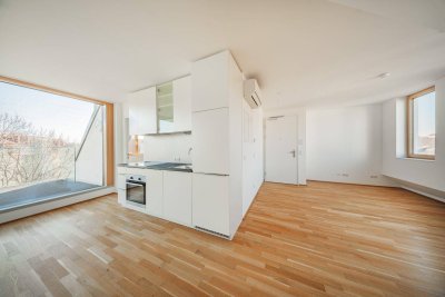 Exklusives Investment: Lichtdurchflutete 2-Zimmer-Dachgeschosswohnung!