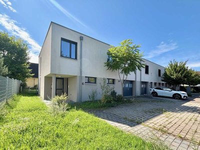 Smart Living & Working! Reihenendhaus mit doppeltem Nutzen - Wohnen & Gewerbe unter einem Dach