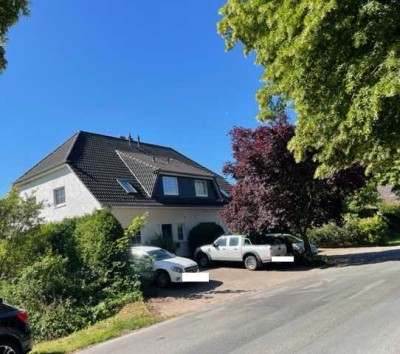 Gepflegte Doppelhaushälfte in Seenähe