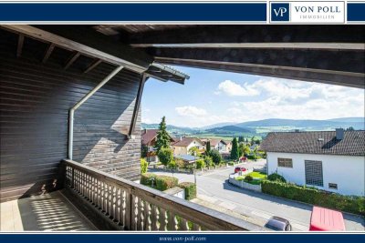 Gemütliche Dachgeschoss-Wohnung mit Ausblick zum Hohen Bogen