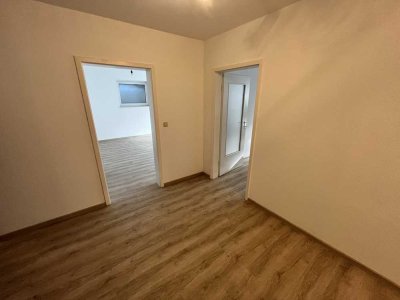 Souterrainwohnung 3,5 Zimmer mit Terrasse und Wintergarten in Paderborn