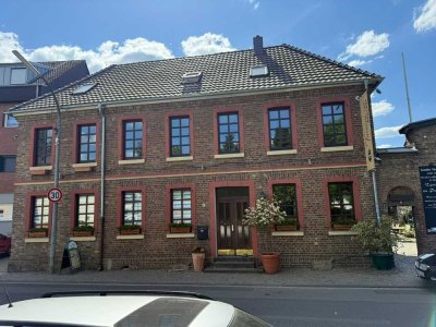 Denkmalgeschütztes Wohnung / Haus in Köln - Auweiler