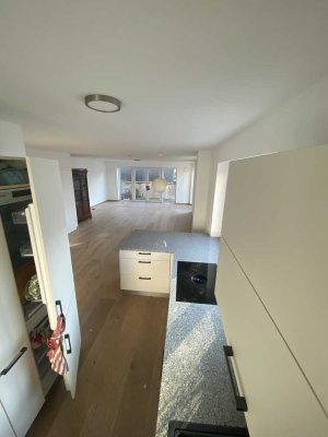 Reiheneckhaus  4 Zimmern (sehr gepflegt und neu) in Bayreuth Stadt mit Garten und bewohnbarem Keller