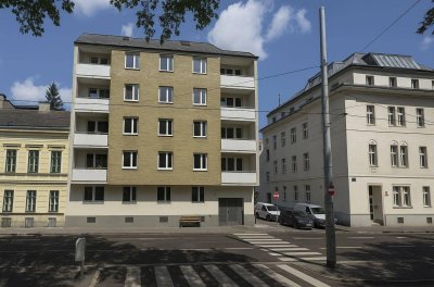 Komfortables Wohnen im DG – mit Lift, schöner Ausstattung und lichtdurchflutetem Ausblick