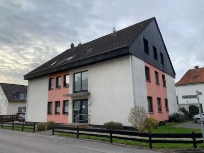 Renovierte Dachgeschoßwohnung in ruhiger und schöner Weser-und Zentrumsnähe