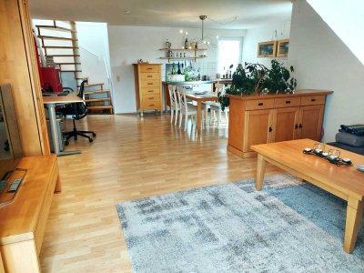 2 Zi. Maisonette Wohnung, stilvoll möbliert, für mehrere Monate in Walldorf zu vermieten