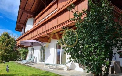 Zweifamilienhaus mit Innenpool in Niederndorf