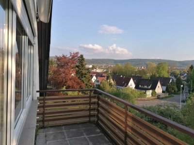 4-Raum-Wohnung inkl. Einbauküche, Wannenbad und Balkon zu vermieten!