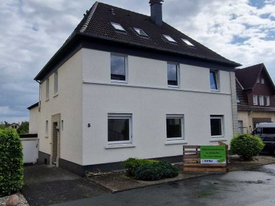 Provisionsfrei! Teilweise sanierte Wohnung in Brake zur eigenen Fertigstellung!