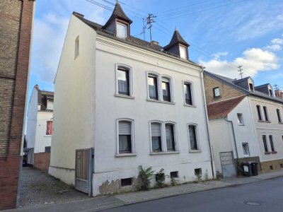 FÜR INVESTOREN! 2 Häuser mit 7 Einheiten in zentraler Lage von Wiesbaden-Dotzheim