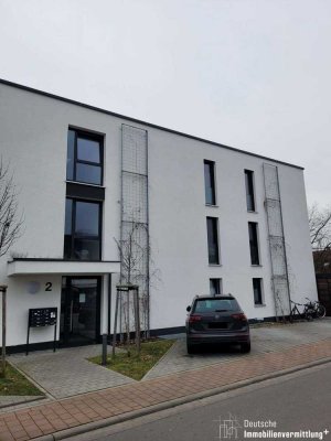 Neuwertige 3,5-Zimmerwohnung samt Terrasse und kleinem Gartenanteil