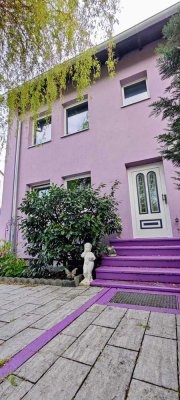 Gepflegtes Einfamilienhaus mit 5 Zimmern in Nürnberg-Weiherhaus