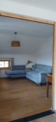 4-Zimmer Wohnung mit Balkon (NK vollmöbliert inkl. Strom)