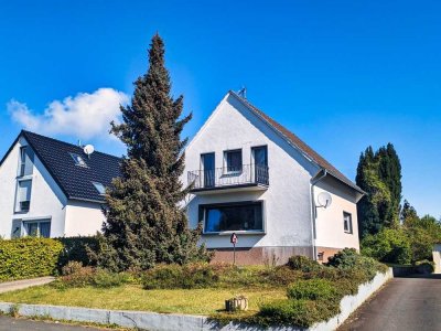 Freistehendes Einfamilienhaus mit Garage und Vollkeller in KW-Stieldorf! 130qm, 533qm Areal, 2 Bäder