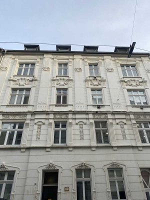 Freundliche 2-Zimmer-Dachgeschosswohnung im Wuppertaler-Altbau