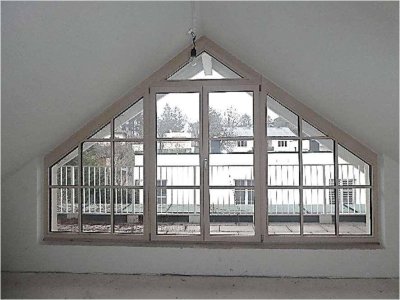 Bad Vöslau - Moderne Dachgeschosswohnung mit Terrasse