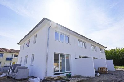 Exklusives Reihenend-Neubau-Haus in ruhiger Gegend in Eldagsen