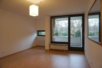 Sonnige, ruhige 1,5-Zimmer-Wohnung mit Balkon, Bad und Einbauküche in Krefeld