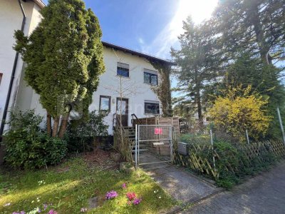 *FAMILIENTRAUM*
Großzügige Doppelhaushälfte mit 7 Zimmern, Garten und Garage in Konstanz-Dettingen