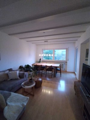 Helle 2ZKB mit Balkon, Ausblick und Stellplatz