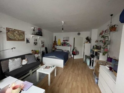 *attraktive 1-Zimmer-Wohnung mit Balkon*