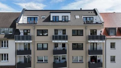 NEU MODERNISIERT IM GRÜNEN PARKVIERTEL: MODERNE ARCHITEKTUR IM KÖLNER SÜDEN +PROVISIONSFREI+