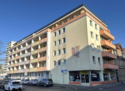 Interesse? Hübsche Zwei-Zimmer-Wohnung mit Aufzug