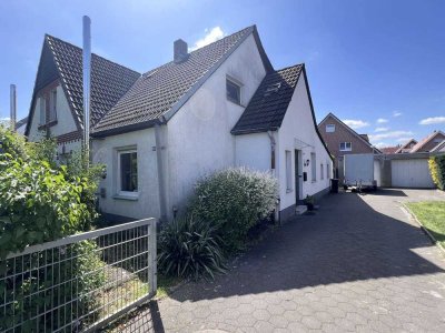 Attraktive Doppelhaushälfte mit Doppelgarage, direkt am Blauen See in Dorsten Holsterhausen!