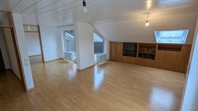 3-Zimmer-Whg mit wundervollem Blick von Betzinger Hang (Hinter Gminder-Dorf, nahe Bosch)