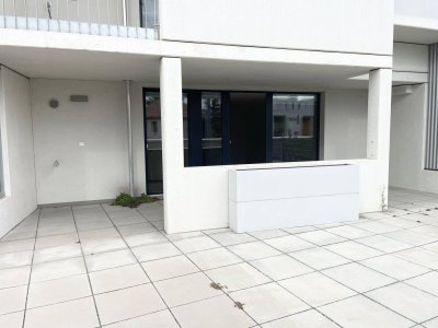 PROVISIONSFREI VOM EIGENTÜMER! SCHÖNE 2-ZIMMER-WOHNUNG MIT GROSSER TERRASSE NÄHE U6!