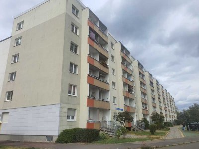 3-Raumwohnung mit Aufzug und Balkon