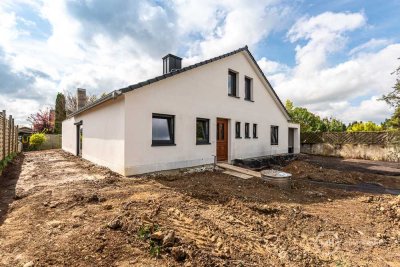 MANNELLA *Ihr Stil, Ihr Zuhause!* Kernsaniertes Wohnhaus mit Mitgestaltungsmöglichkeiten.