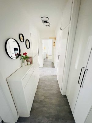 Top Gepflegte 4-Zimmer-Wohnung mit Balkon im 1. OG in Neustadt Kernstadt