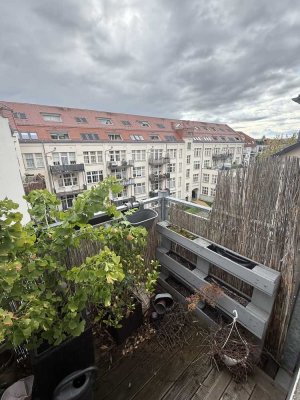 Stilvolle 3-Zimmer-Altbauwohnung in zentraler Lage – möbliert auf Zeit (01.10.–23.12.2025)