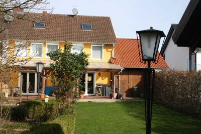 Doppelhaushälfte zentral in Nienburg