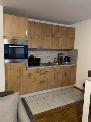 Exklusive, geräumige und gepflegte 1-Zimmer-Wohnung mit Balkon und Einbauküche