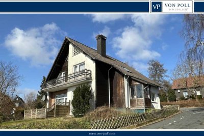 Großes Einfamilienhaus in ruhiger, sonniger Lage mit ca. 190 m² Wohnfläche, Garage und Grundstück