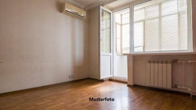 Charmante Hochparterre-Wohnung mit offener Küche und Terrasse