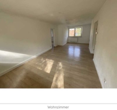 Moderne 3-Zimmer-Wohnung mit Balkon in Hof – ab sofort frei