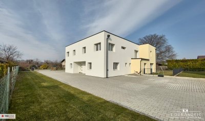 NEU! • Erstbezug • Ziegelmassiv • 5 Zimmer • Garten + Terrasse • Top-Lage